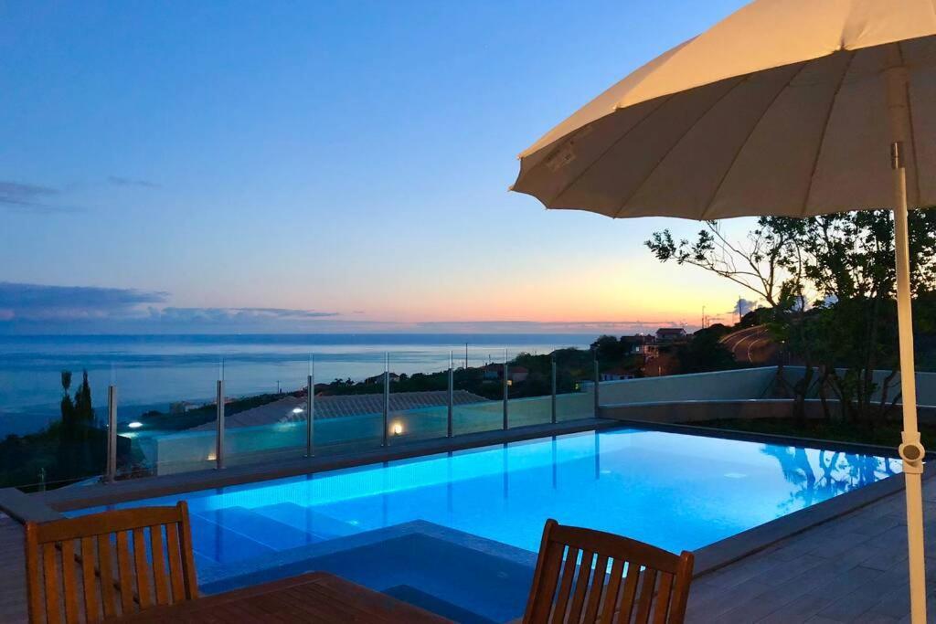 Villa Pinheira IV -Heated Swimming Pool And Jacuzzi Calheta  Exterior foto